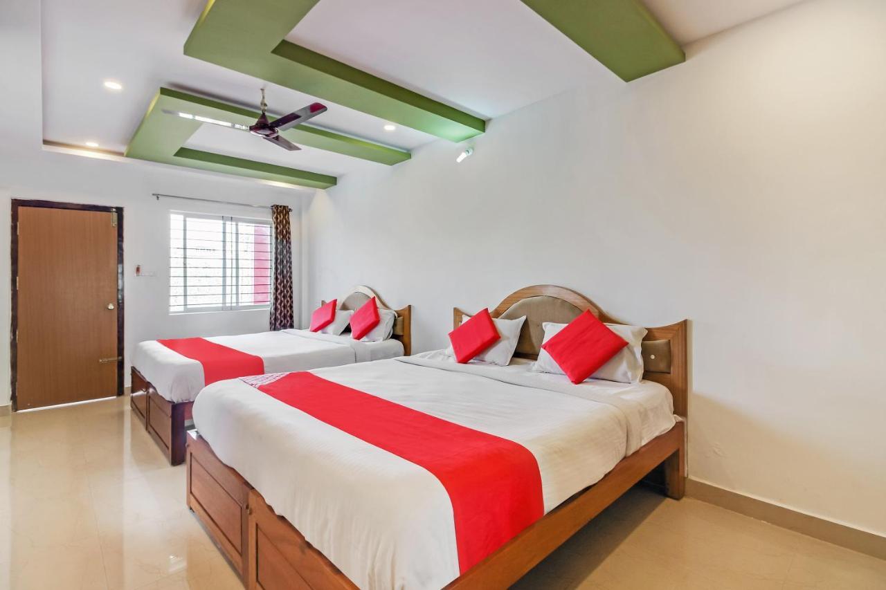 Oyo 28303 Yesh Comforts Hotel Madikeri Eksteriør billede