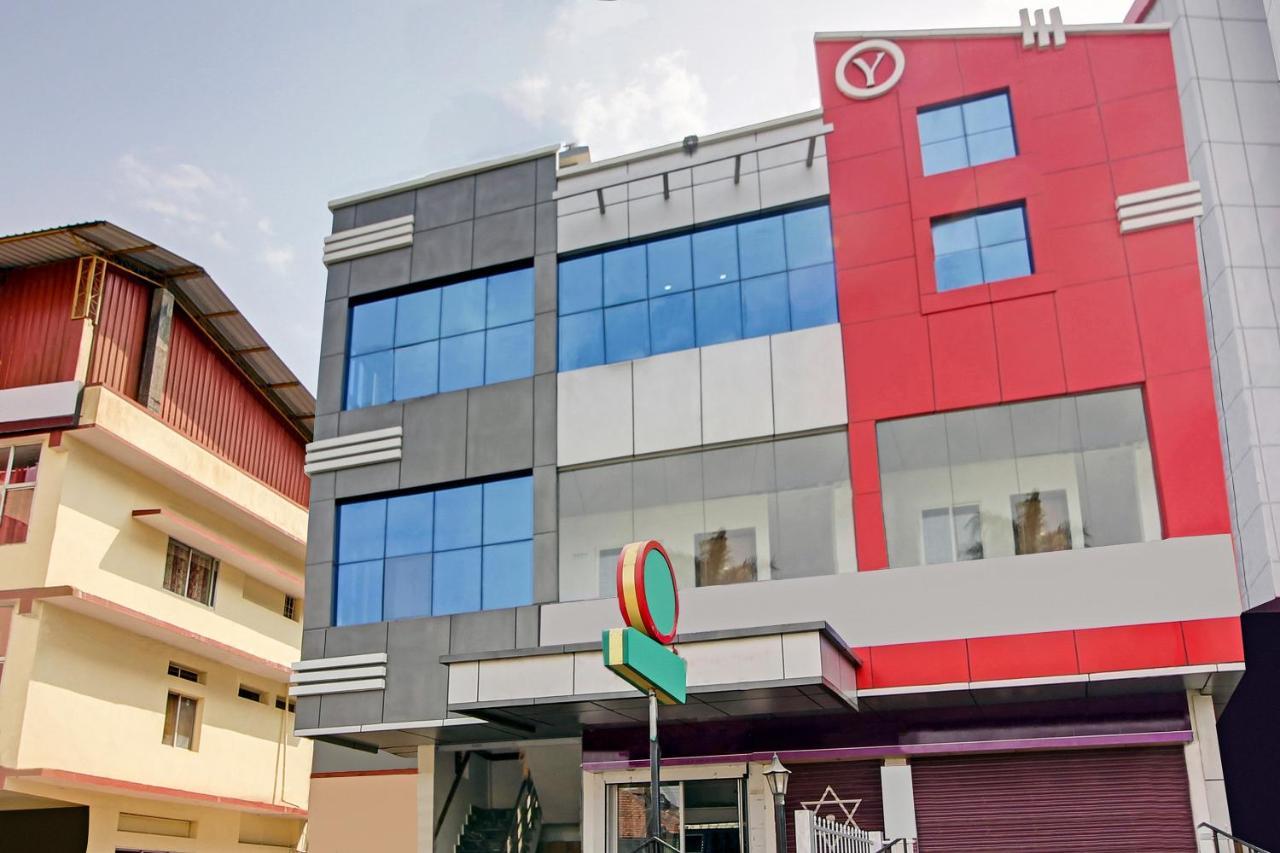 Oyo 28303 Yesh Comforts Hotel Madikeri Eksteriør billede